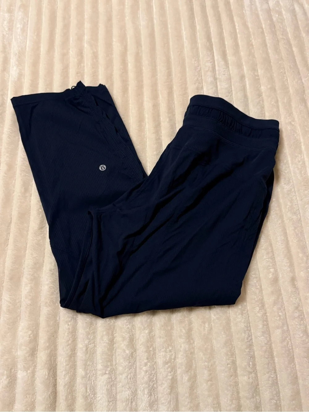 Lululemon Dance Studio Mid-Rise Crop pants